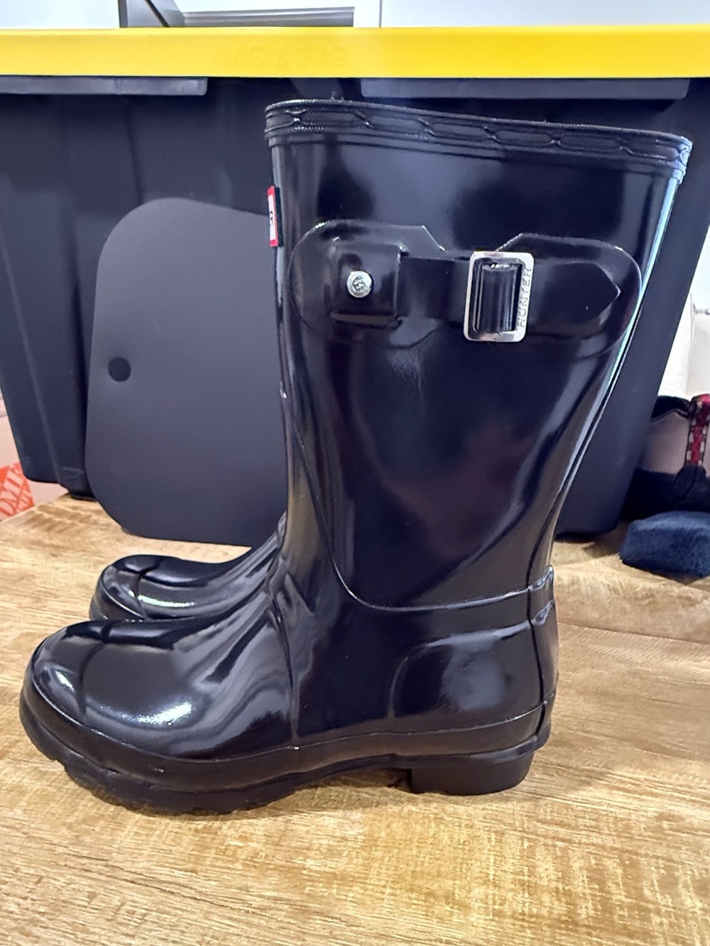 Hunter | Original Short Gloss Rain Boots | Black | Size 6